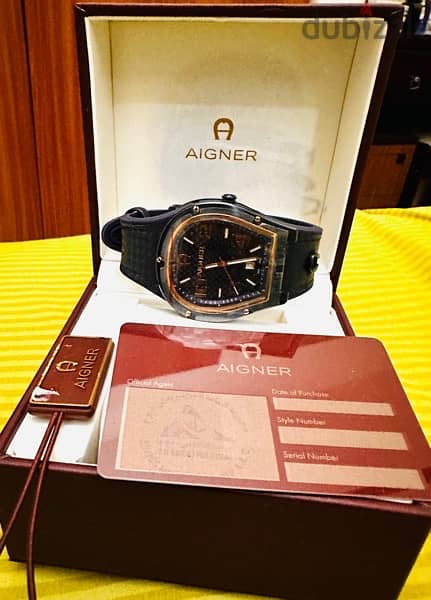Aigner Watch with Rubber Strap 2