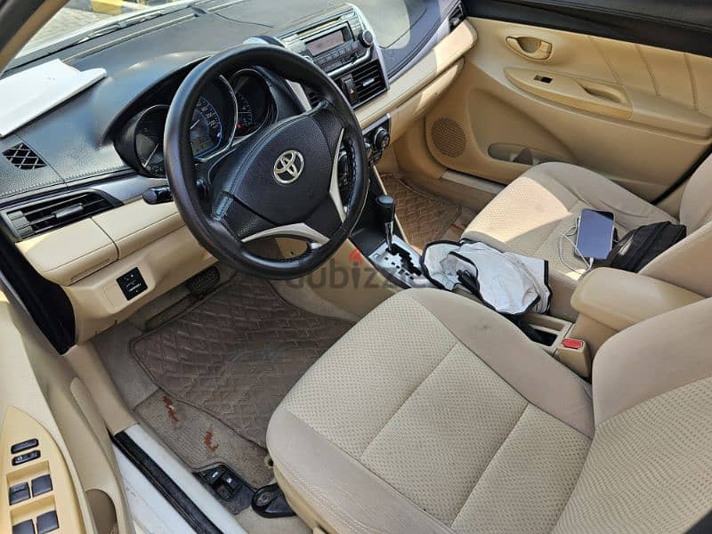 Toyota Yaris 2014 full auto 190 klm 1.5 cc 3