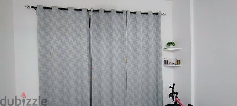 9 Neat and Clean Curtains and 5 Curtains Rod 4