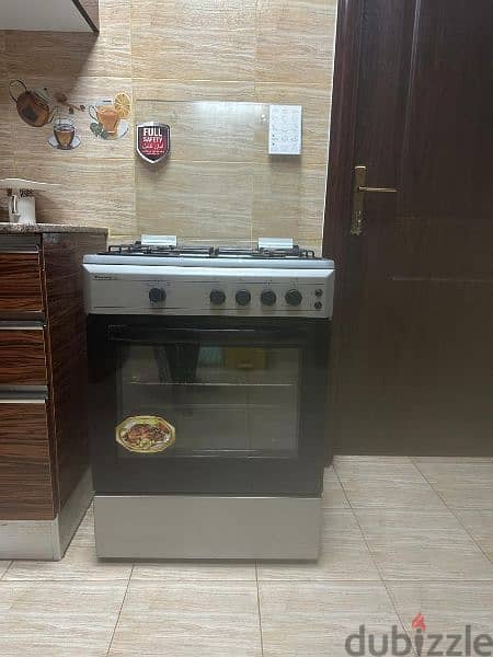 Appliances in excellent condition 2