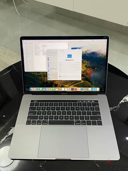 MacBook pro 2019 i9 8 core 6