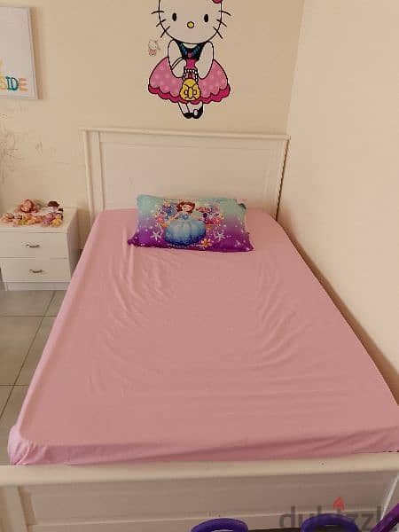 سرير عدد 2 لاطفال بحالة ممتازة للبيع 4