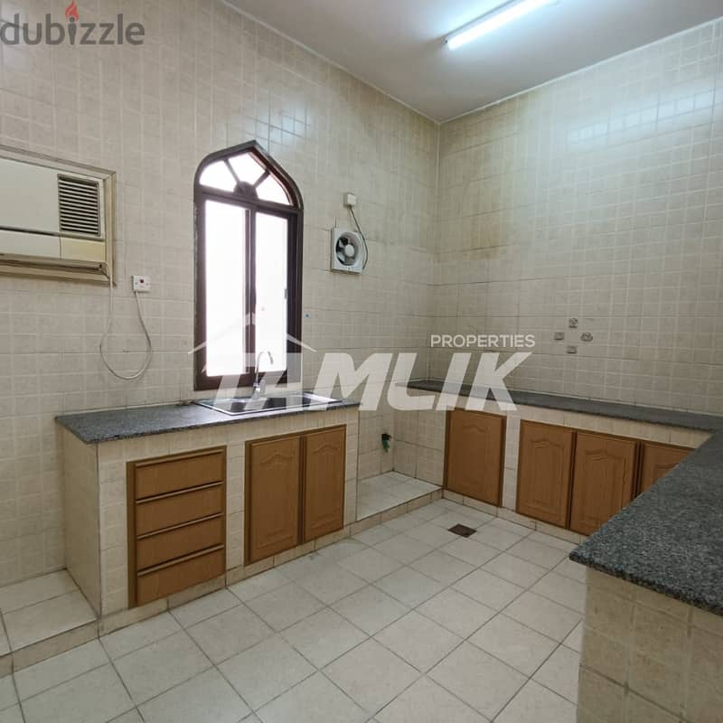 Nice Villa for Rent in Al Ghubra North| REF 466MB 4