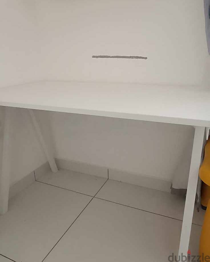 Ikea TROTTEN Desk, white, 120x70 cm 1