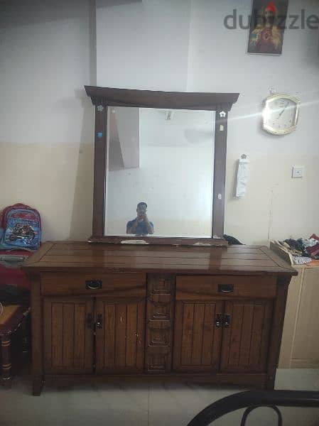 Mirror with Cup board for sale in Mabelah 3