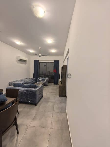 Tow Bedrooms apartment in a lovely complex in Qurm 6