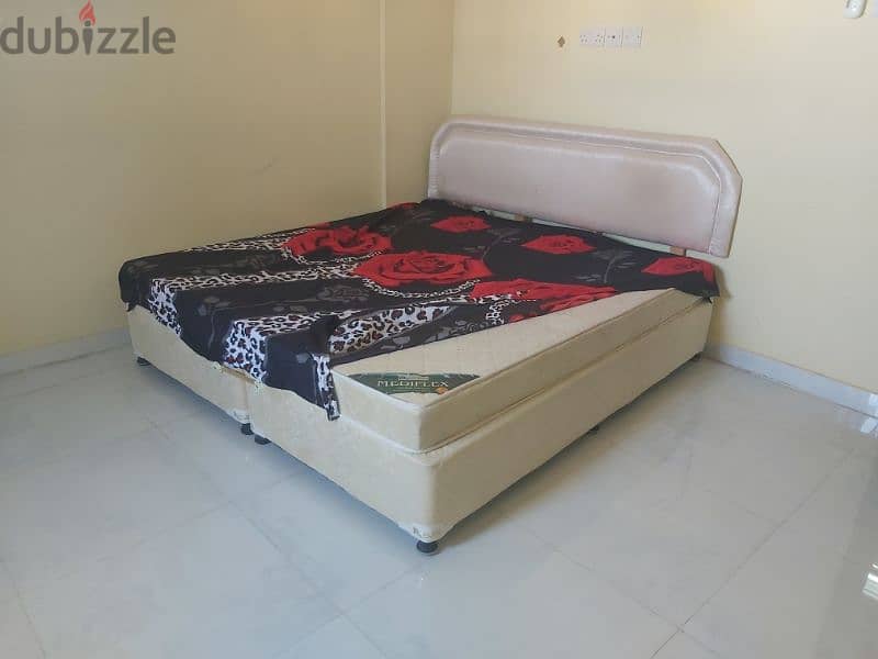 King size cot with mattresses 1