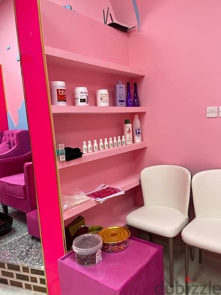 Ladies Beauty Salon for sale located in Al khuwair 12