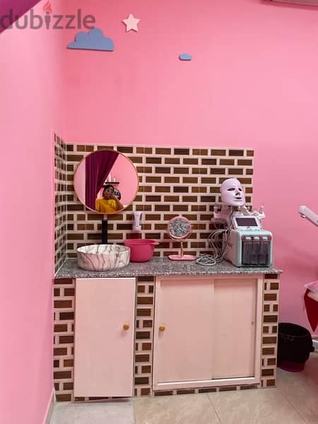Ladies Beauty Salon for sale located in Al khuwair 15