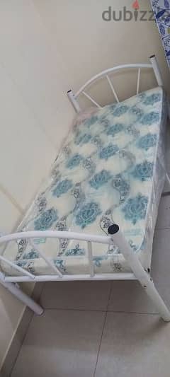 Bed cot with mattress 0