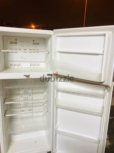 refrigerator medium Aftron 0