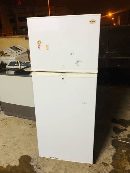refrigerator medium Aftron 7