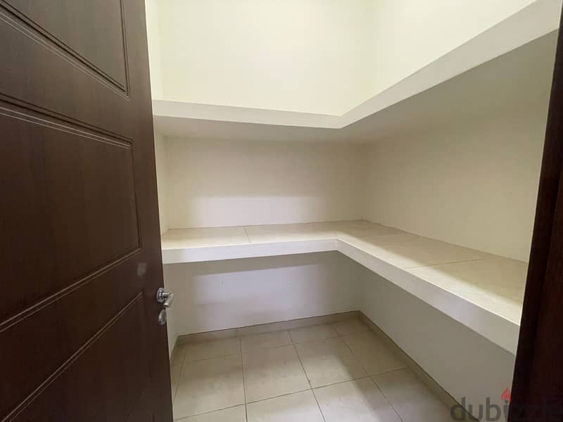 5 + 1 Bedrooms 6 bathrooms, Villa for rent in the Al Ghubrah 4