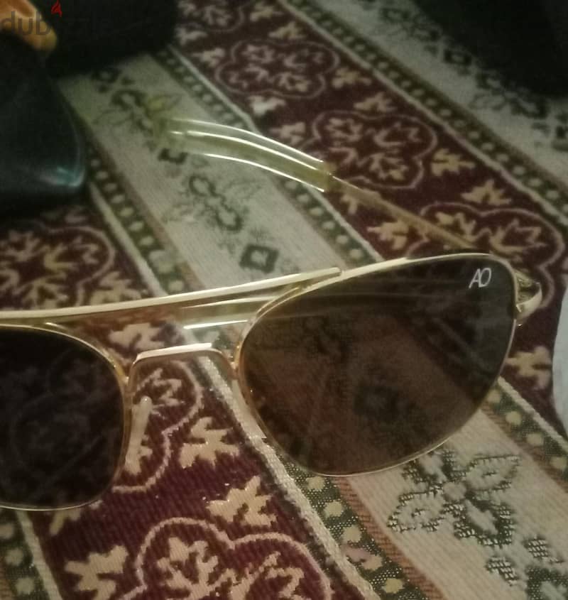 نظارة شمسية أمريكية وإيطالية American  and Itaian sunglasses 4