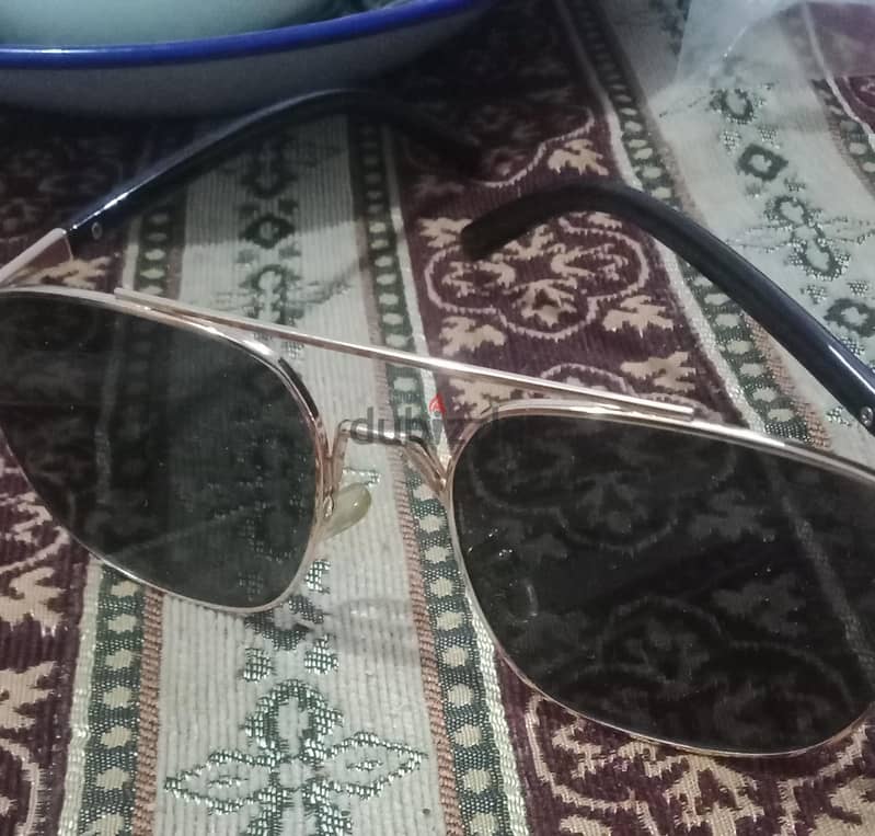 نظارة شمسية أمريكية وإيطالية American  and Itaian sunglasses 6