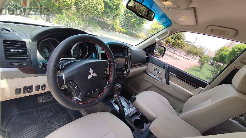 Mitsubishi Pajero 2017 16