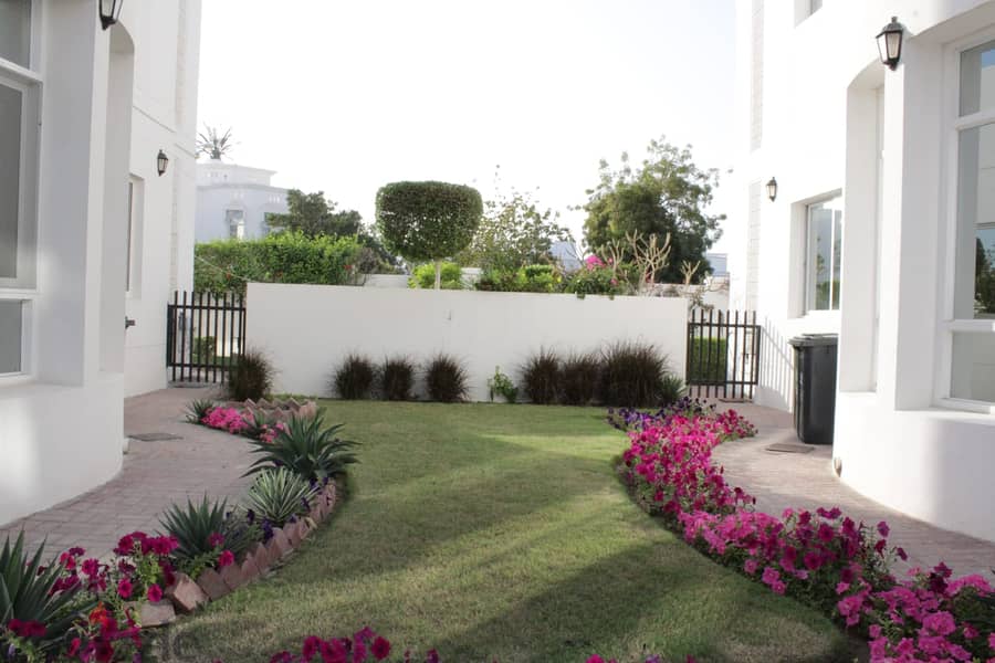 ADV 919** 3BHK + Maid's villa for rent located in Qurum 10