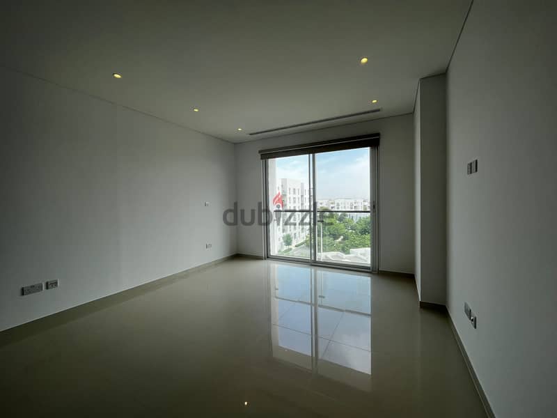 2 BR + Study Room Elegant Apartment in Al Mouj – Marsa 2 7