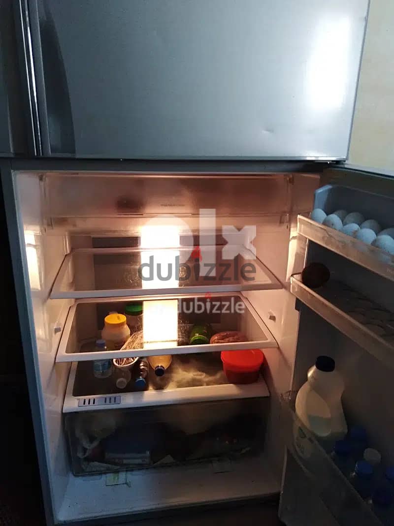 ORIGINAL HITACHI XXX LARGEST SIZE,  EXCELLENT FRIDGE 2
