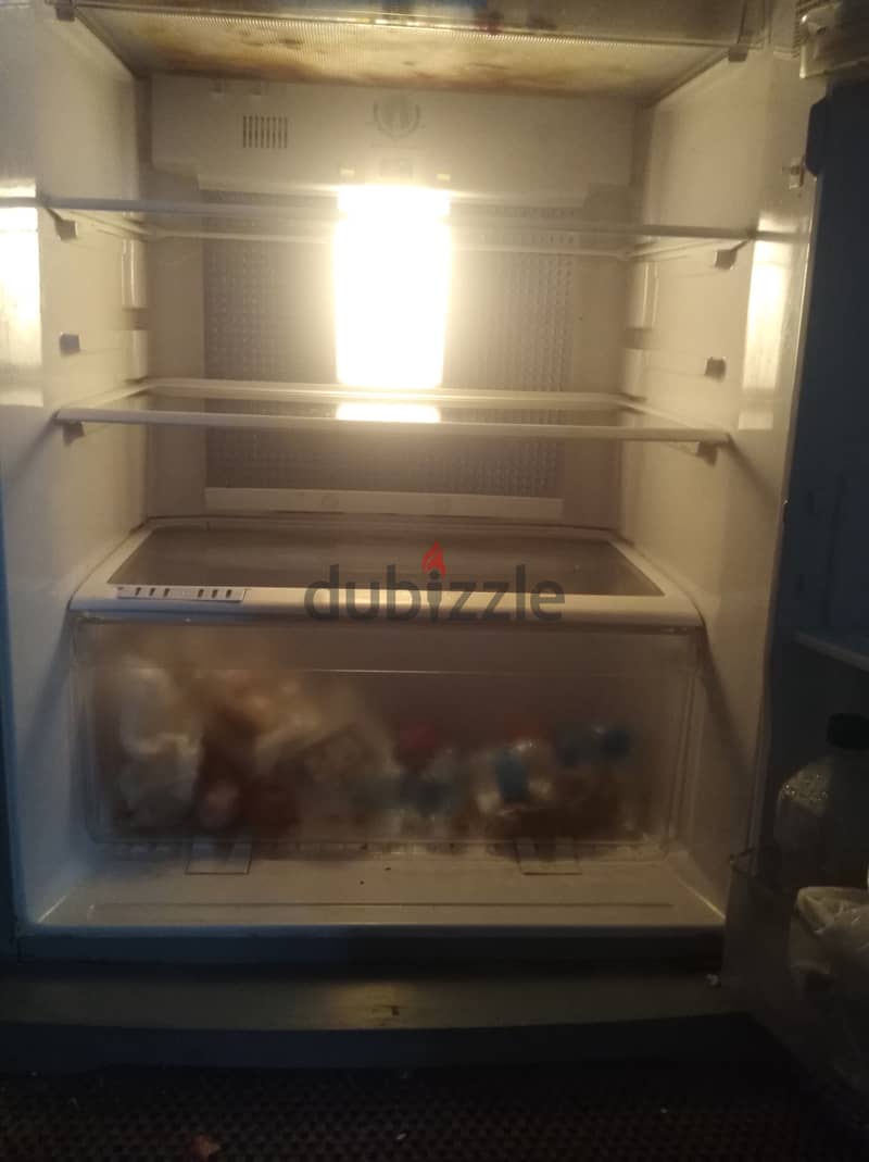 ORIGINAL HITACHI XXX LARGEST SIZE,  EXCELLENT FRIDGE 5