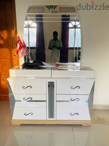 Bedroom set King size Free fittings within Muscat 4