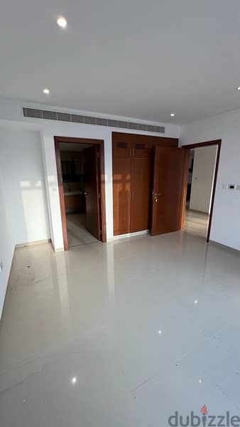 2 Bedroom Apartment for sale Al Mouj 8