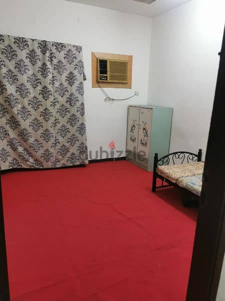 single room available in ruwi 2