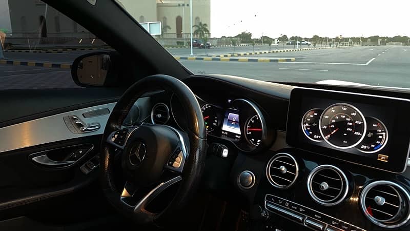 Mercedes-Benz C-Class 2016 8