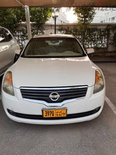 Nissan Altima 2008 in good condition  just buy and drive