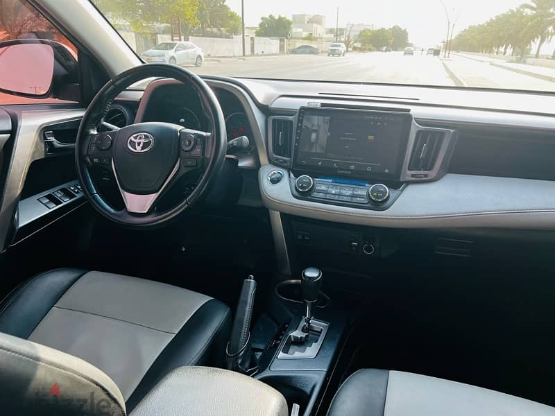 Toyota Rav 4 2018 XLE - AWD Good Condition 6