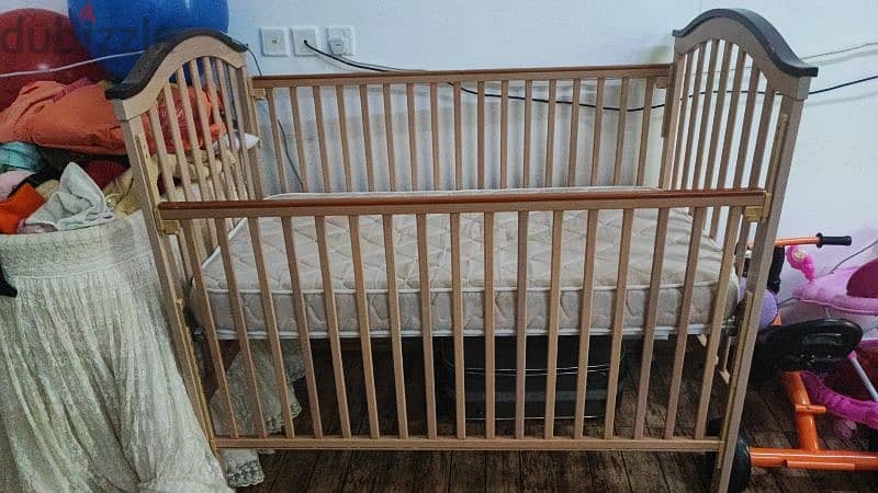 Baby bed in good condition 2