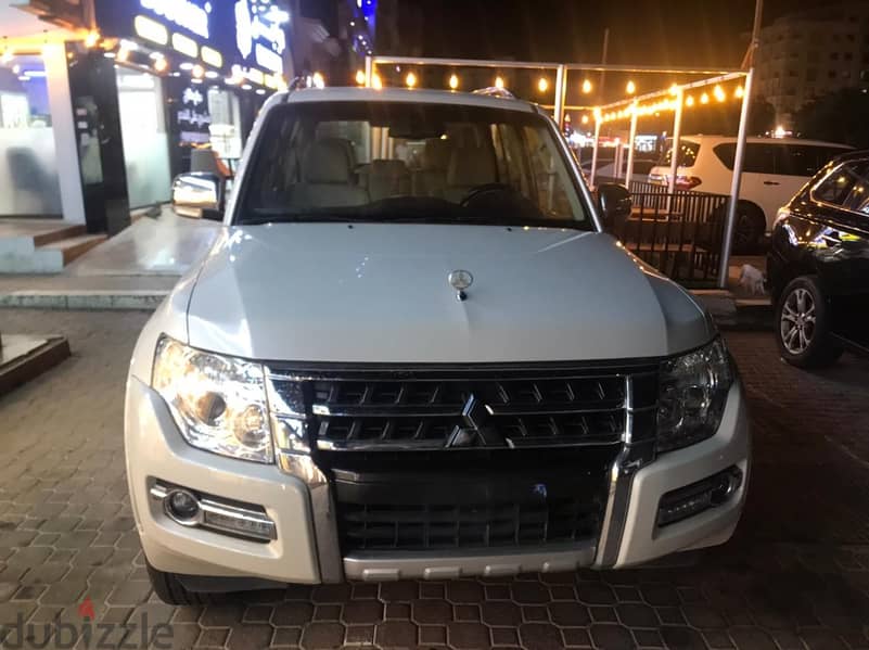 Pajero Model 2016 agency pearly White ميتسوبيشي باجيرو 3.5 GLS 0