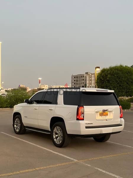 GMC Yukon 2018 جي إم سي يوكون 3