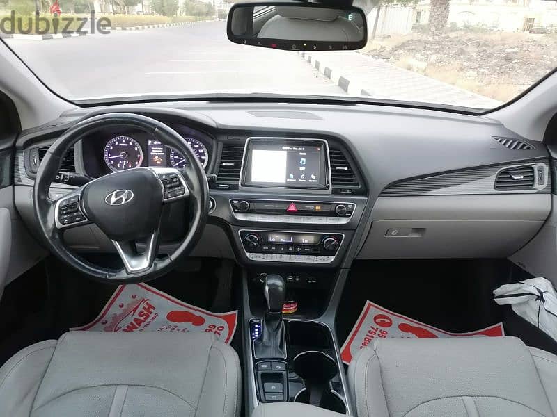 Hyundai Elantra 2018 9