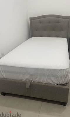 Great Quality Single Bed With Storage & Thick Mattress.