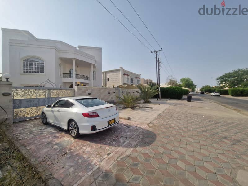 6 + 1 BR Incredible Villa for Sale in Mawaleh 2