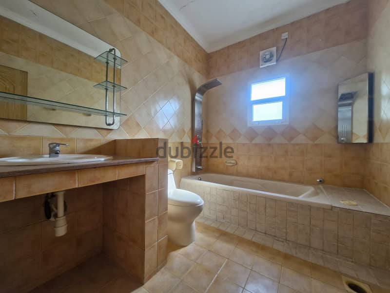 6 + 1 BR Incredible Villa for Sale in Mawaleh 17