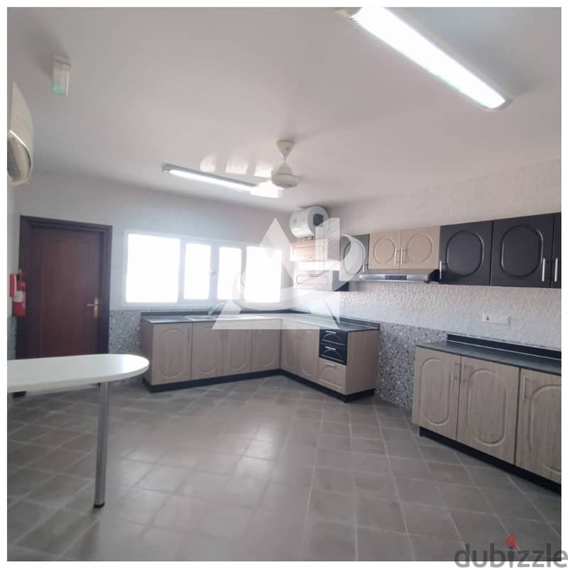 ADV928** 5BHK+maid؛ villa in a complex located al shatti qurum 8