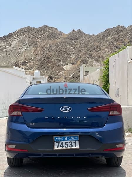 Elantra 2020 excellent conditionالينترا ٢٠٢٠ نظيفه جدا 4