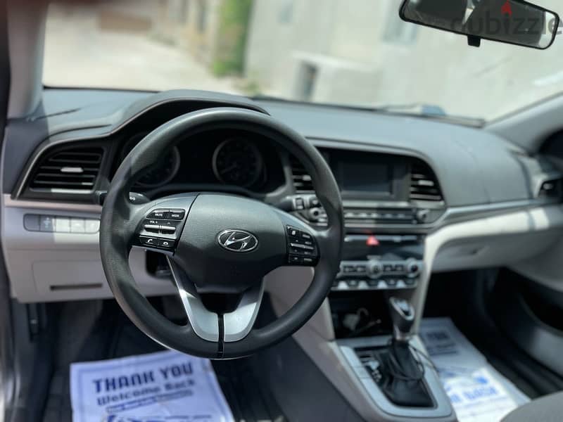 Elantra 2020 excellent conditionالينترا ٢٠٢٠ نظيفه جدا 6