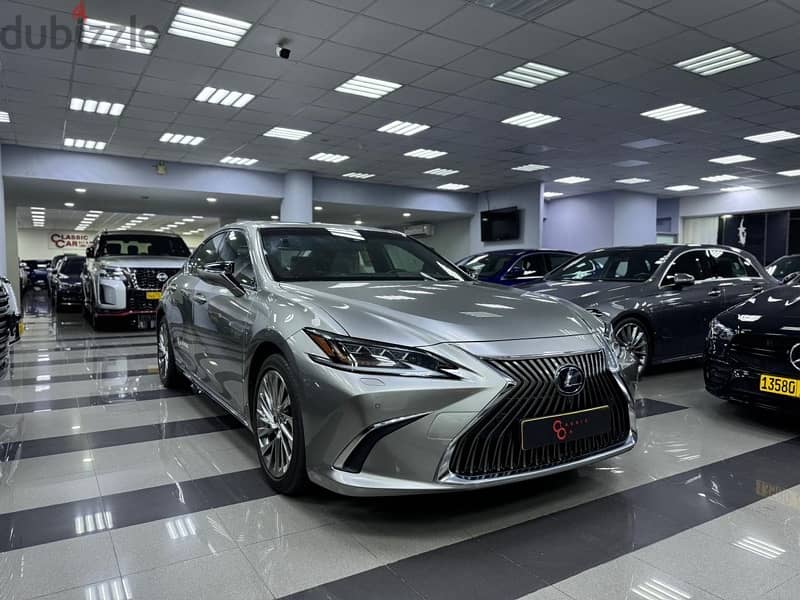 Lexus ES 300 hybrid 2019 1