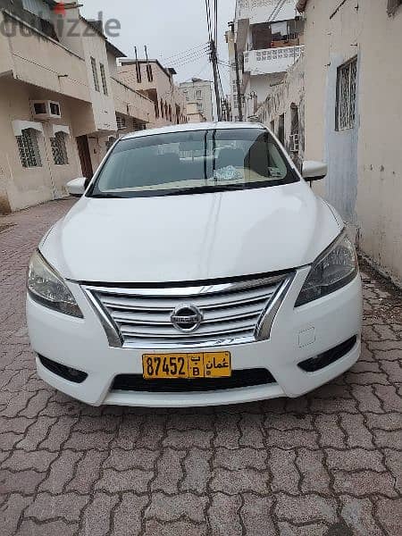 Nissan Sentra 2013 4