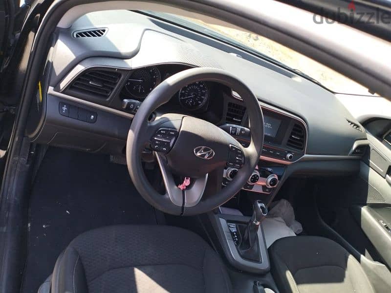 Hyundai Elantra 2019 3