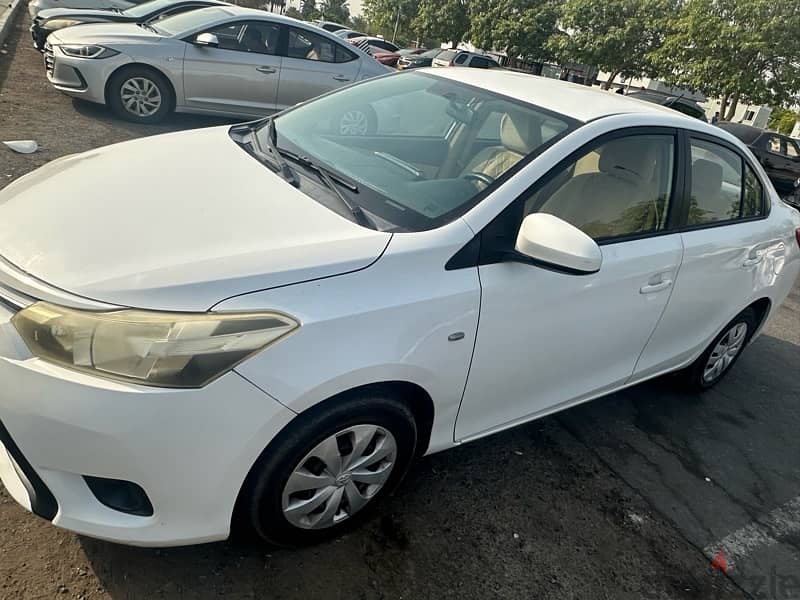 Toyota Yaris 2015 1