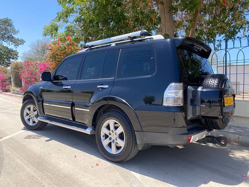 Mitsubishi Pajero 2008 5