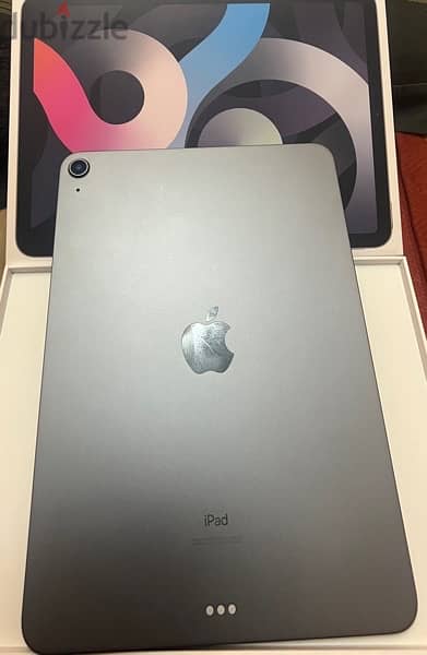 iPad Air Gen 4 Wi-fi ( 256GB) & shoulder bag 1