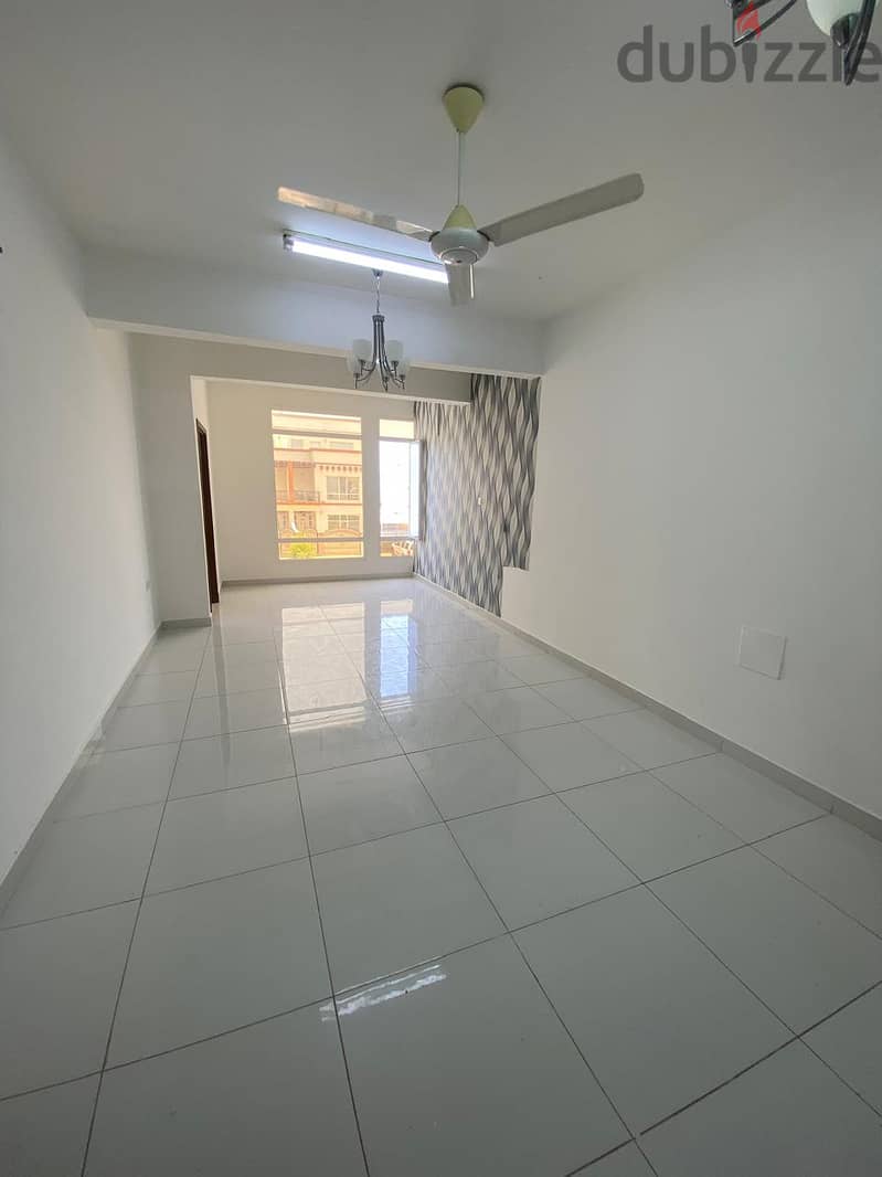 SR-ON-316 Flat to let in almawaleh north 0