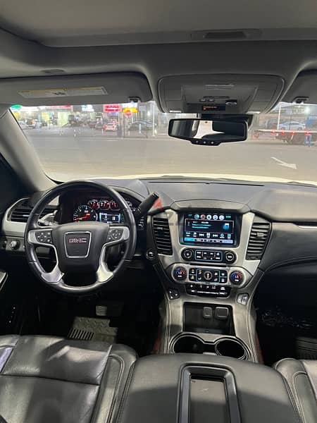 GMC Yukon 2019 10