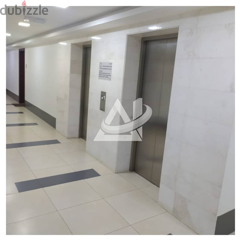 ADA906**  3BHK + Maid flat for rent in Qurum - Saih Al Maleh 2