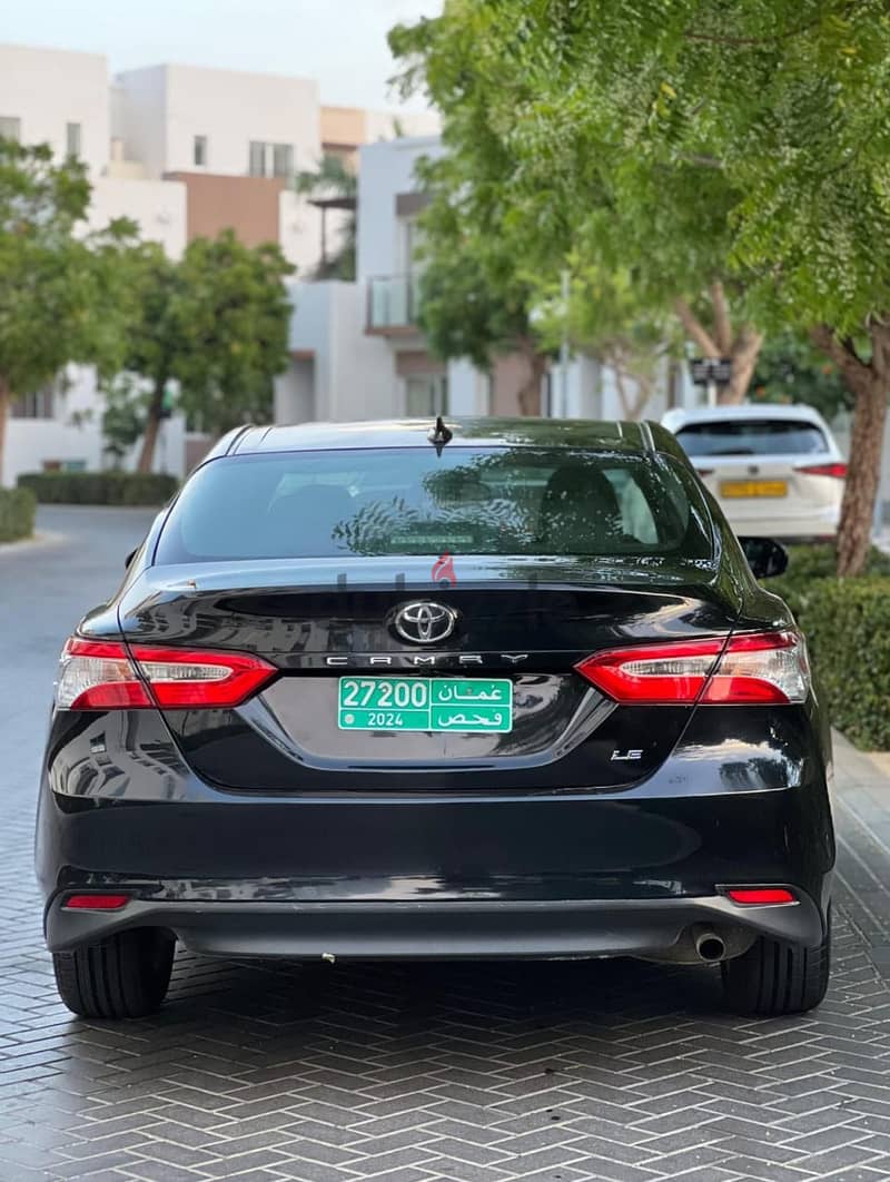 Toyota Camry 2020 LE 5